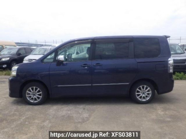 Used 2010 AT toyota voxy ZRR70G Image[3]