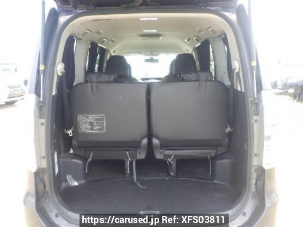 Used 2010 AT toyota voxy ZRR70G Image[8]