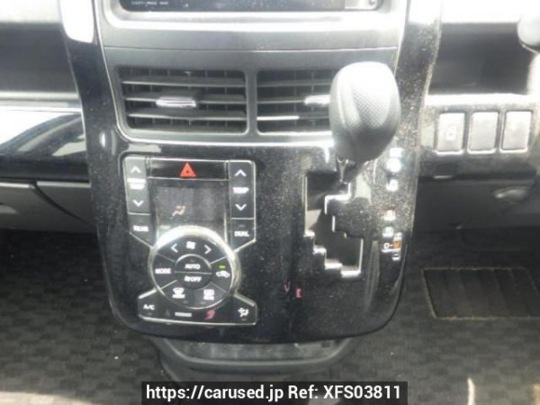 Used 2010 AT toyota voxy ZRR70G Image[22]