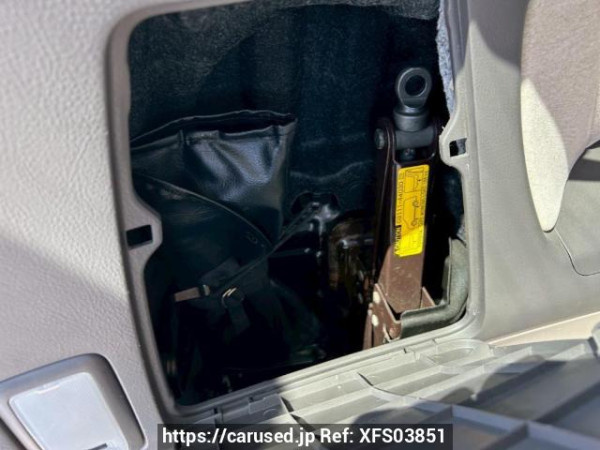 Used 2002 AT toyota alphard ANH10W Image[46]