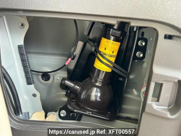 Used 2008 AT toyota land-cruiser UZJ200W Image[46]