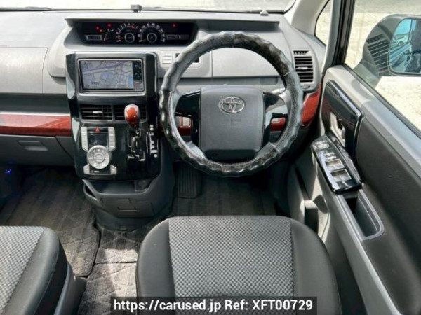 Used 2009 AT toyota noah ZRR70W Image[19]
