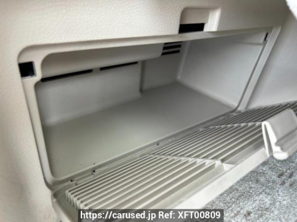 Used 2004 AT toyota alphard MNH10W Image[46]