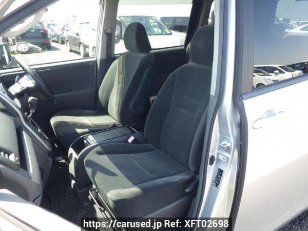 Used 2008 AT toyota voxy ZRR70G Image[21]