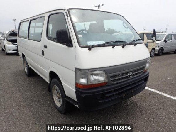 Used 2002 MT toyota hiace-van LH178V Image[0]
