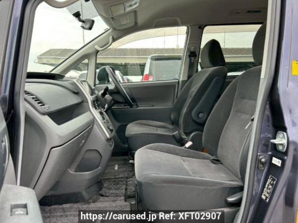 Used 2008 AT toyota voxy ZRR70G Image[12]