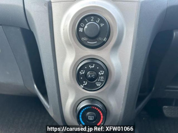 Used 2008 AT toyota vitz KSP90 Image[21]