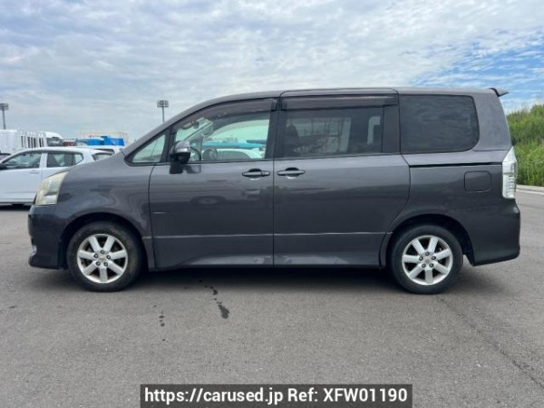 Used 2007 AT toyota noah ZRR70W Image[3]