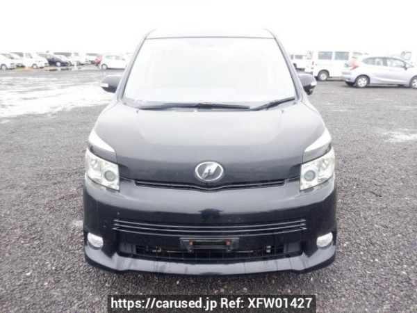 Used 2008 AT toyota voxy ZRR70W Image[1]