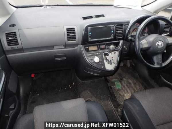 Used 2005 AT toyota wish ZNE10G Image[16]