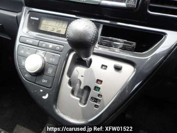 Used 2005 AT toyota wish ZNE10G Image[20]