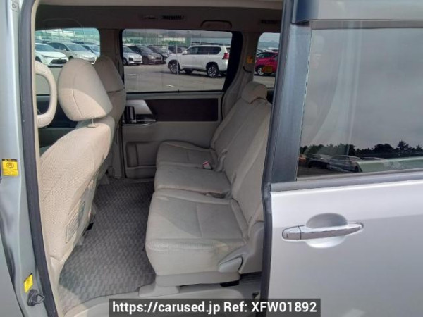 Used 2009 AT toyota noah ZRR70W Image[15]
