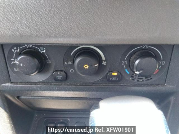 Used 2005 AT mitsubishi pajero V73W Image[25]