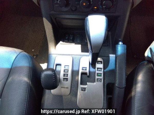 Used 2005 AT mitsubishi pajero V73W Image[26]