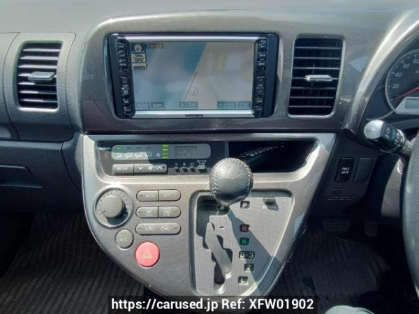 Used 2005 AT toyota wish ZNE10G Image[22]