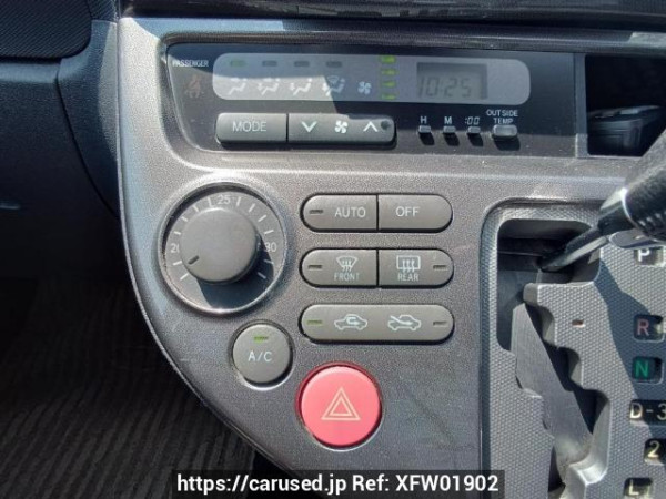 Used 2005 AT toyota wish ZNE10G Image[24]