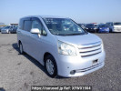 Toyota Noah ZRR70G