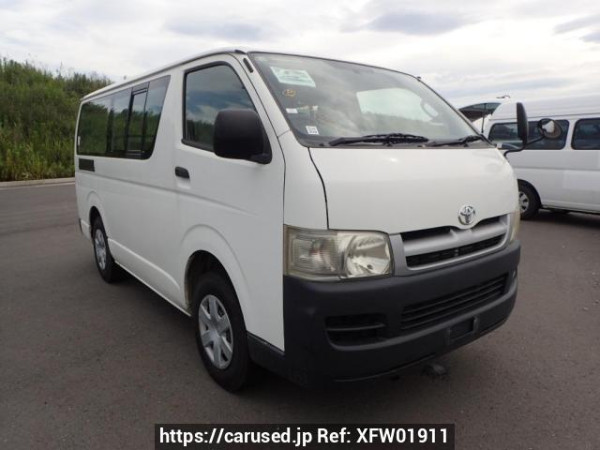 Used 2005 MT toyota regiusace-van KDH205V Image[0]
