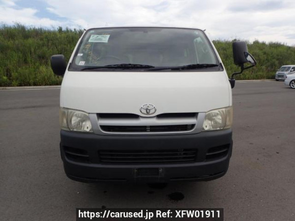 Used 2005 MT toyota regiusace-van KDH205V Image[1]