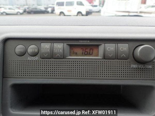 Used 2005 MT toyota regiusace-van KDH205V Image[17]