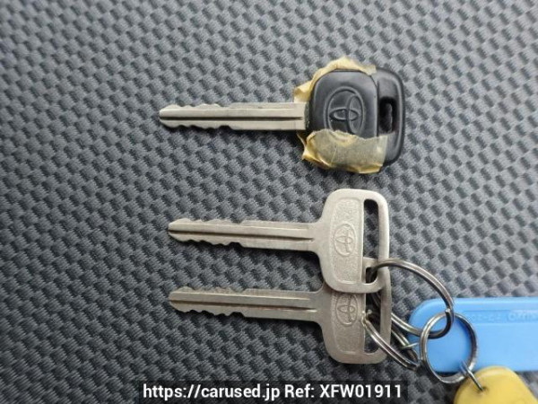 Used 2005 MT toyota regiusace-van KDH205V Image[19]