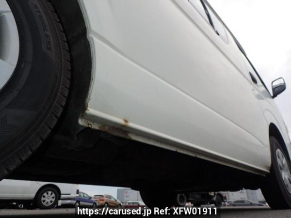 Used 2005 MT toyota regiusace-van KDH205V Image[28]