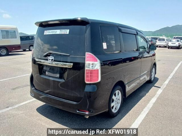 Used 2007 AT toyota noah ZRR70W Image[6]