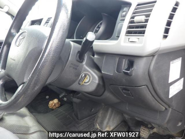 Used 2006 AT toyota regiusace-van KDH200V Image[33]