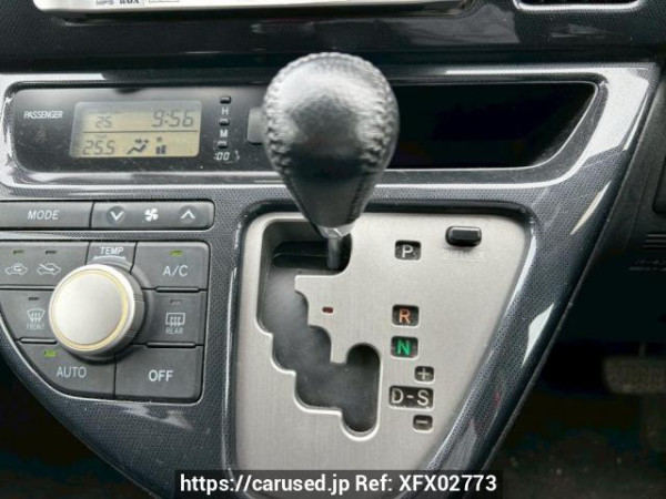 Used 2007 AT toyota wish ZNE10G Image[28]
