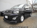 Toyota Voxy ZRR75W