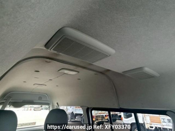 Used 2010 AT toyota regiusace-van TRH200K Image[18]