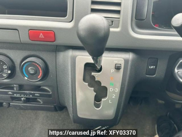 Used 2010 AT toyota regiusace-van TRH200K Image[27]