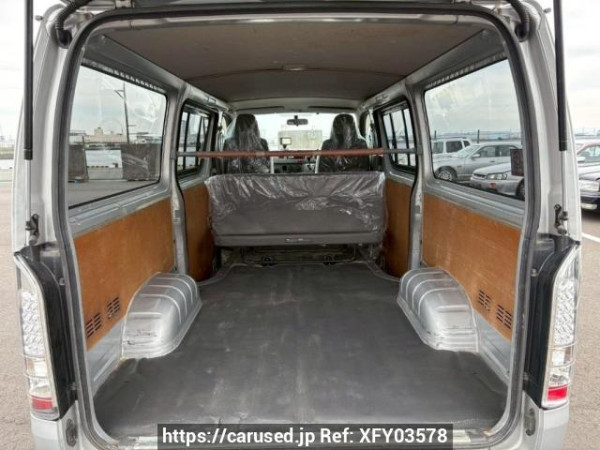 Used 2006 AT toyota regiusace-van KDH200V Image[8]