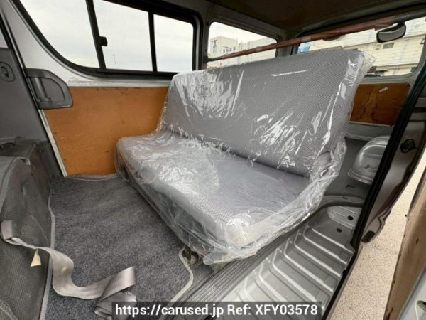 Used 2006 AT toyota regiusace-van KDH200V Image[15]