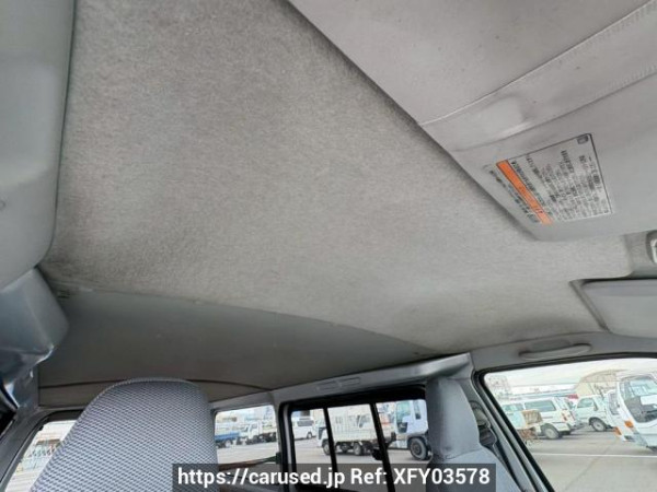 Used 2006 AT toyota regiusace-van KDH200V Image[17]
