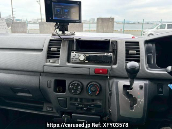 Used 2006 AT toyota regiusace-van KDH200V Image[23]