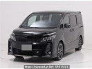 Toyota Voxy ZRR80W