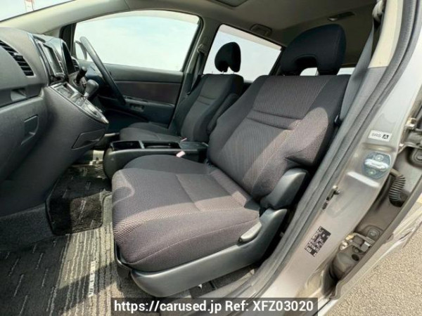 Used 2006 AT toyota wish ZNE10G Image[14]