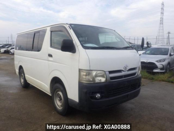 Used 2006 MT toyota hiace-van KDH205V Image[0]
