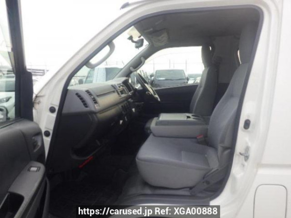 Used 2006 MT toyota hiace-van KDH205V Image[12]