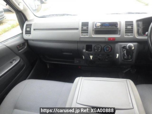 Used 2006 MT toyota hiace-van KDH205V Image[15]