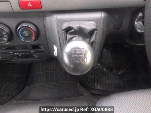 Used 2006 MT toyota hiace-van KDH205V Image[20]