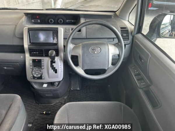 Used 2009 AT toyota noah ZRR70G Image[21]