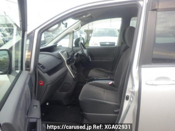 Used 2009 AT toyota noah ZRR70G Image[12]