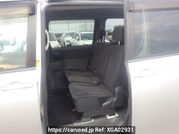 Used 2009 AT toyota noah ZRR70G Image[14]