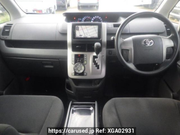 Used 2009 AT toyota noah ZRR70G Image[16]