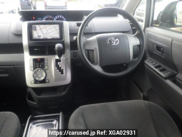 Used 2009 AT toyota noah ZRR70G Image[18]