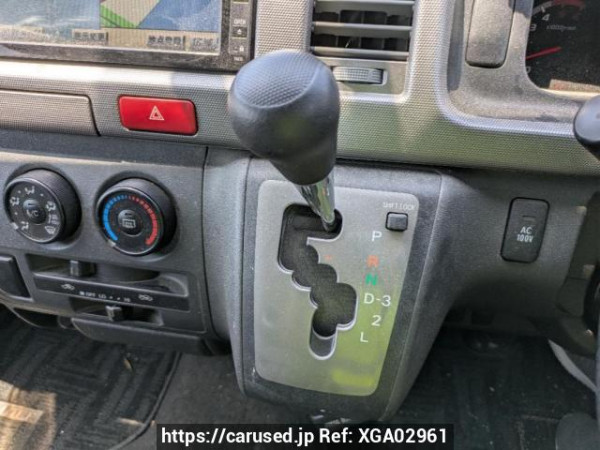 Used 2005 AT toyota hiace-van KDH205V Image[25]