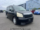 Toyota Noah ZRR70G