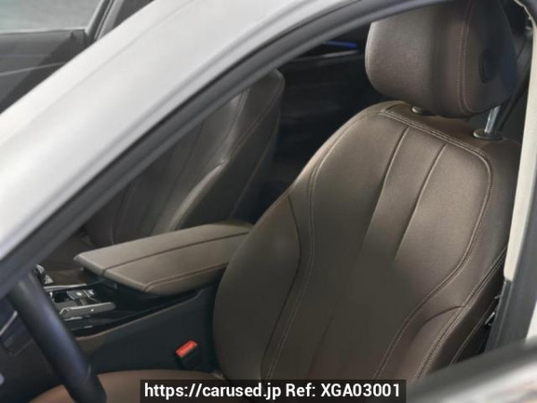 Used 2019 AT bmw 5-series 525Li Image[12]